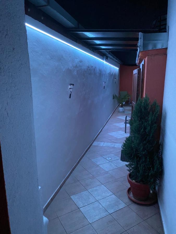 Apartman Royal スラヴォンスキ・ブロド エクステリア 写真
