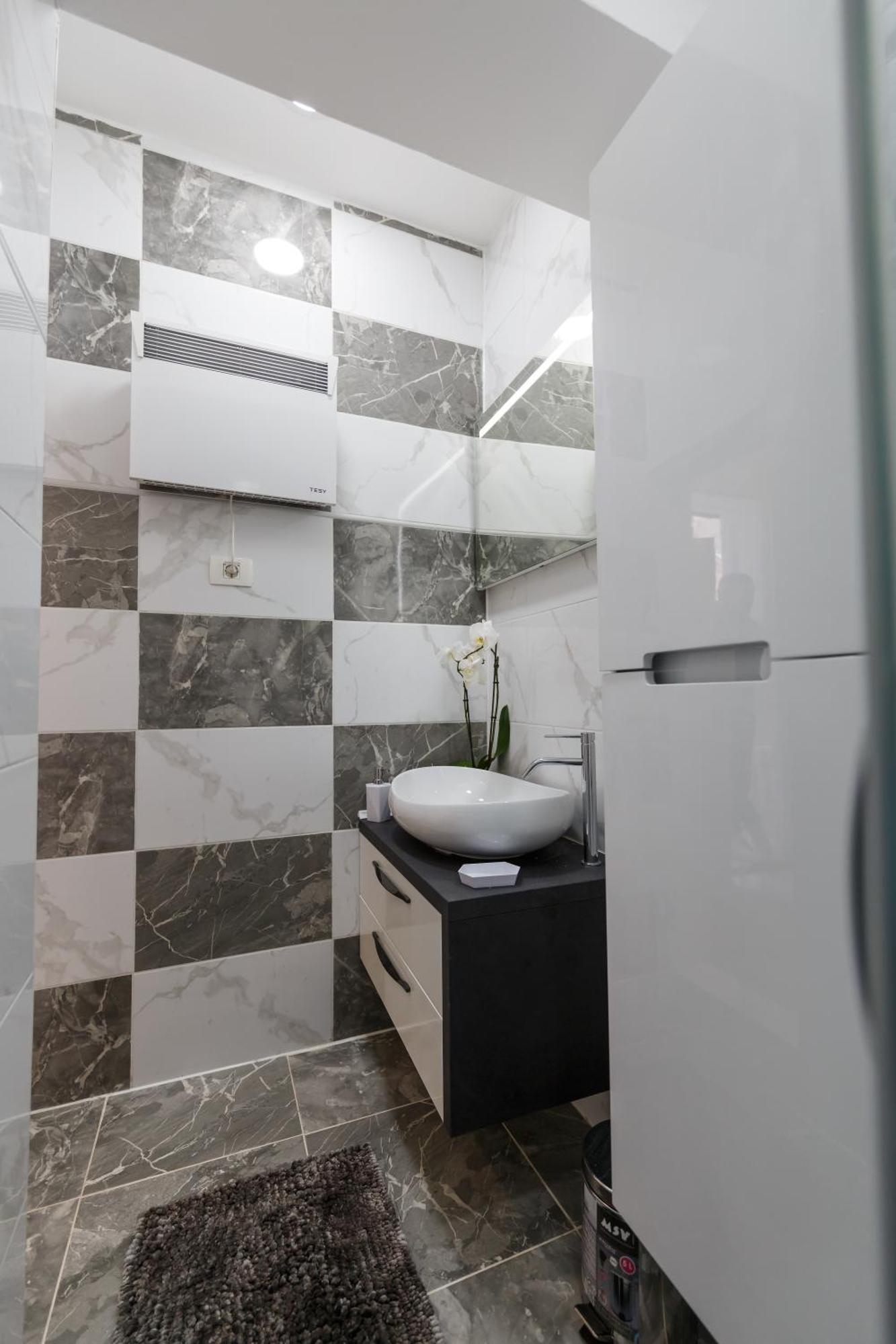 Apartman Royal スラヴォンスキ・ブロド エクステリア 写真