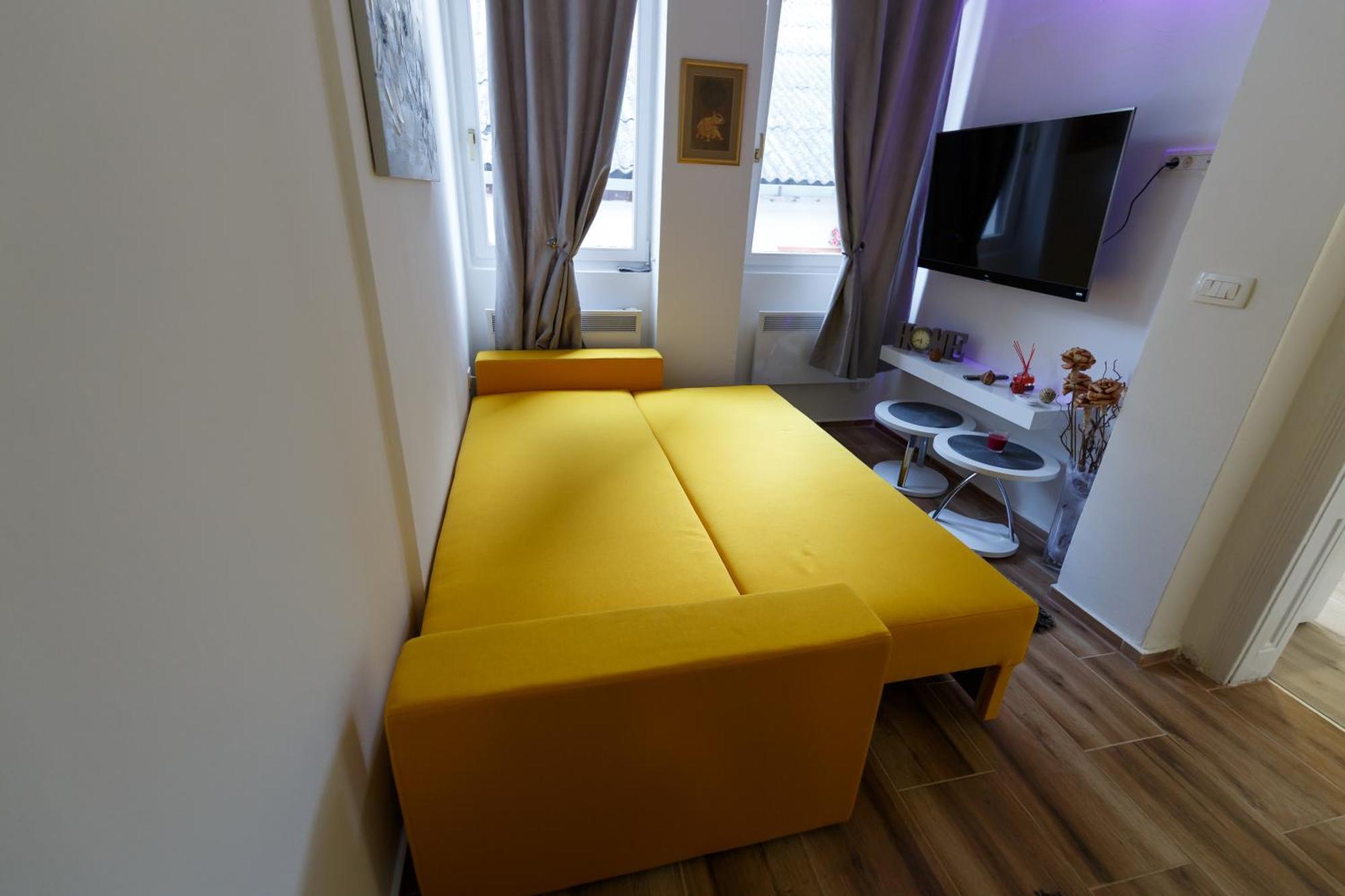 Apartman Royal スラヴォンスキ・ブロド エクステリア 写真