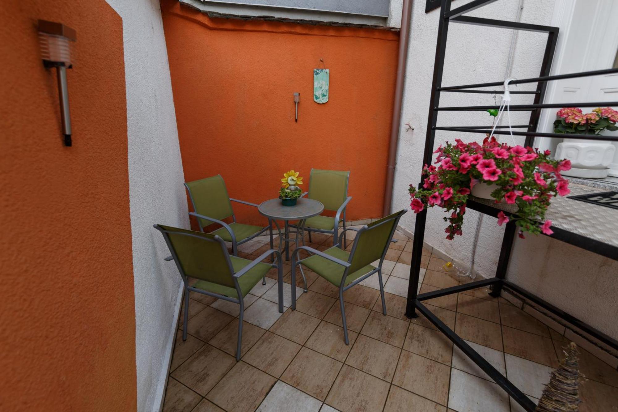 Apartman Royal スラヴォンスキ・ブロド エクステリア 写真